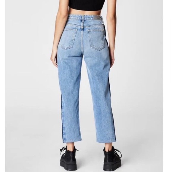 CARMAR Side Contrast Hermia Straight Leg Women’s Jean 100% Cotton Size 23 - Picture 2 of 11